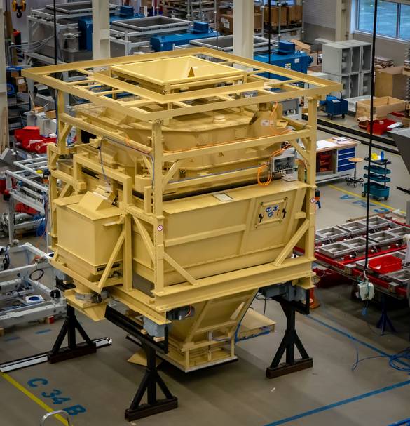 KSE Photo - Case Enginia.jpg KSE foto machine