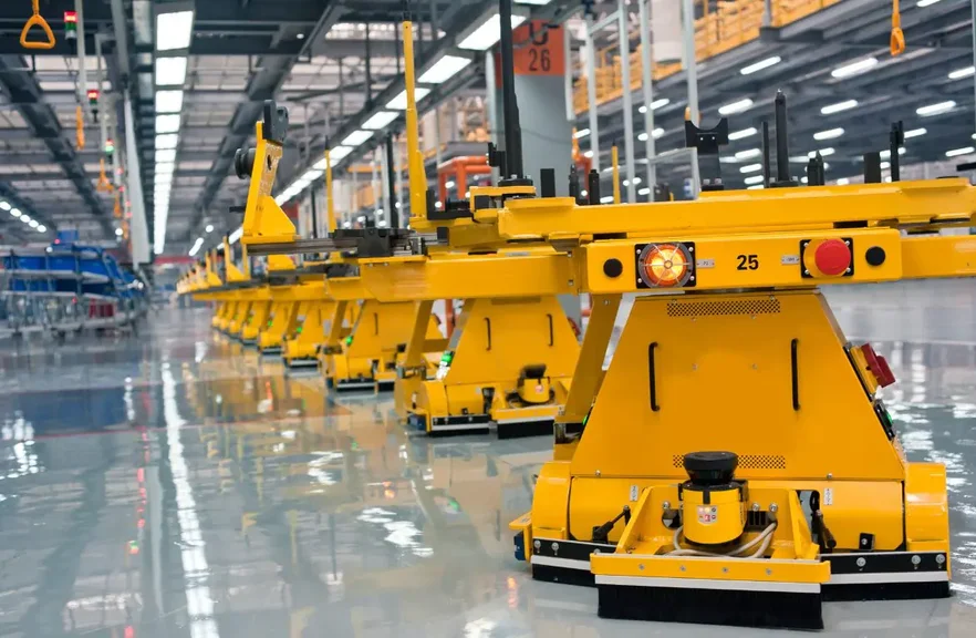 Machinehal.jpg Een moderne machinehal