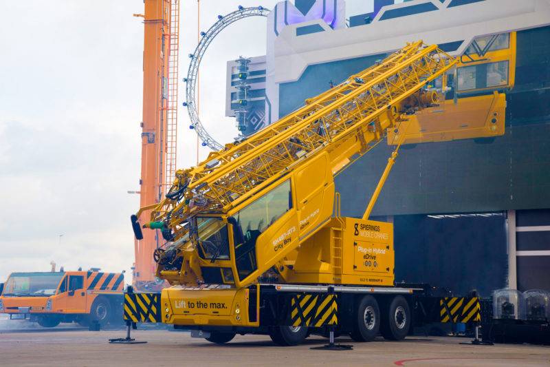 Spierings mobiele kraan in actie